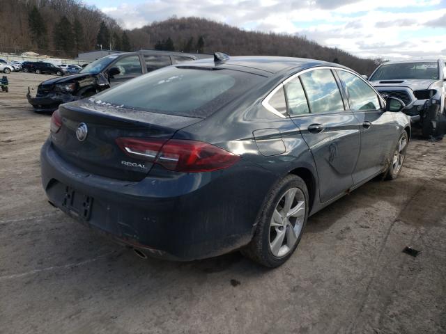 Photo 3 VIN: W04GL6SX6J1095981 - BUICK REGAL PREF 