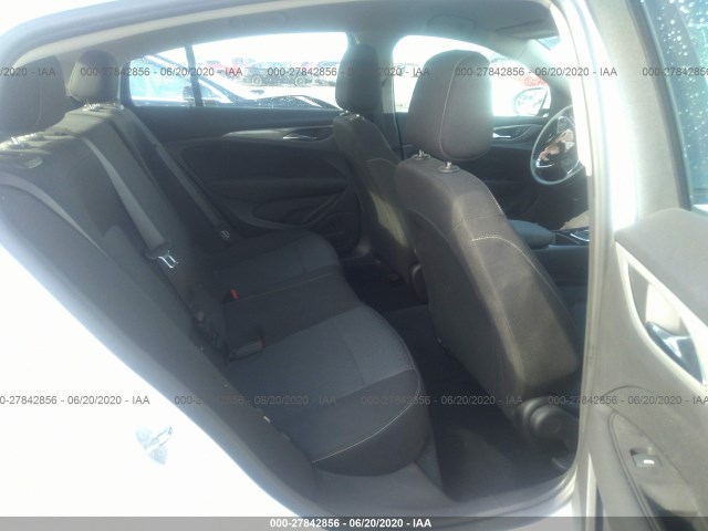 Photo 7 VIN: W04GL6SX9J1097143 - BUICK REGAL SPORTBACK 