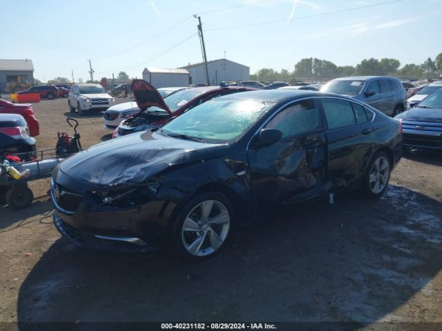 Photo 1 VIN: W04GL6SXXJ1058237 - BUICK REGAL 