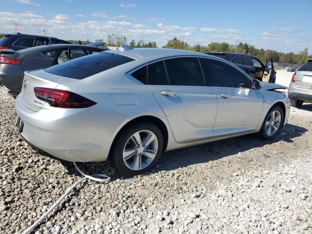 Photo 2 VIN: W04GL6SXXJ1090542 - BUICK REGAL PREF 