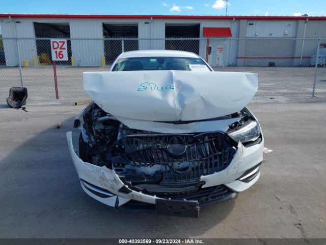 Photo 5 VIN: W04GL6SXXJ1097989 - BUICK REGAL 