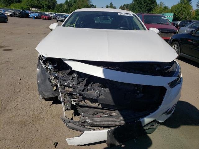 Photo 8 VIN: W04GM6SX6K1069735 - BUICK REGAL PREF 