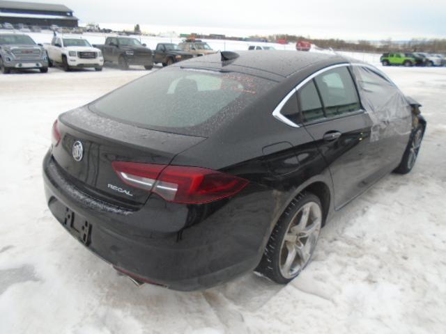 Photo 3 VIN: W04GM6SX7K1017871 - BUICK REGAL PREF 