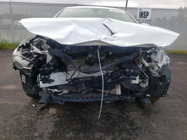 Photo 8 VIN: W04GM6SX7K1042043 - BUICK REGAL PREF 