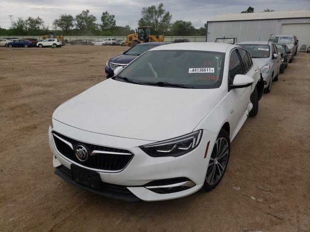 Photo 1 VIN: W04GM6SX8J1132302 - BUICK REGAL PREF 