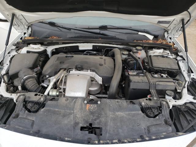 Photo 6 VIN: W04GM6SX8J1132302 - BUICK REGAL PREF 