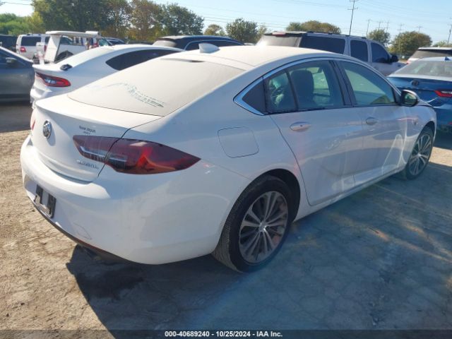 Photo 3 VIN: W04GM6SX9J1146810 - BUICK REGAL 