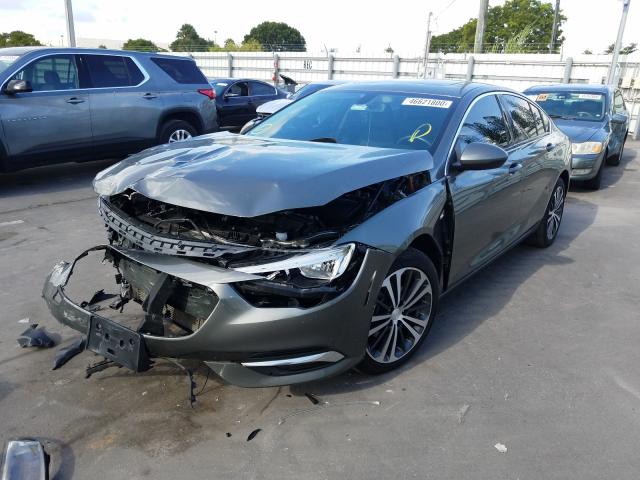 Photo 1 VIN: W04GM6SXXJ1125898 - BUICK REGAL PREF 