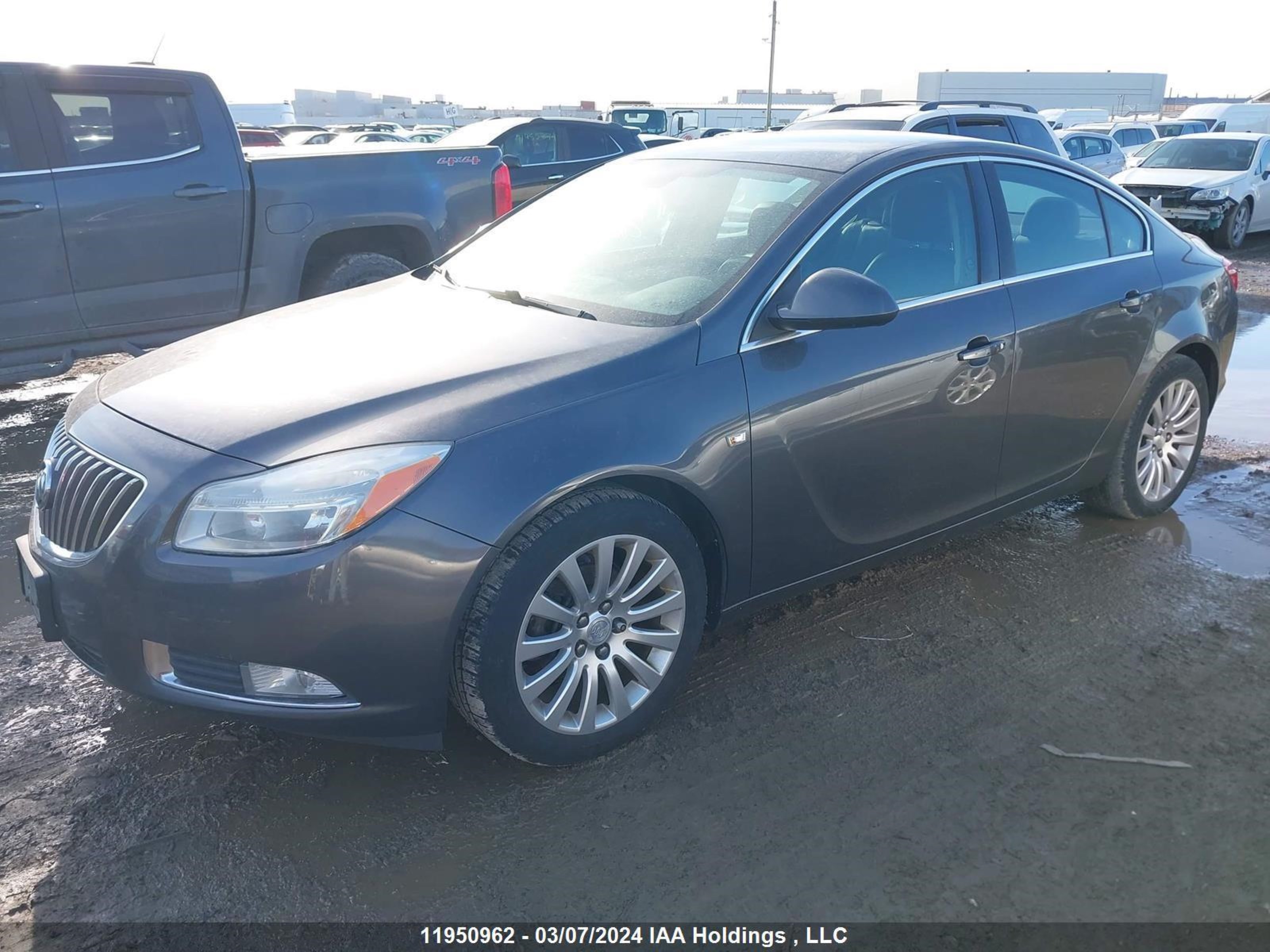 Photo 1 VIN: W04GN5EC0B1006422 - BUICK REGAL 