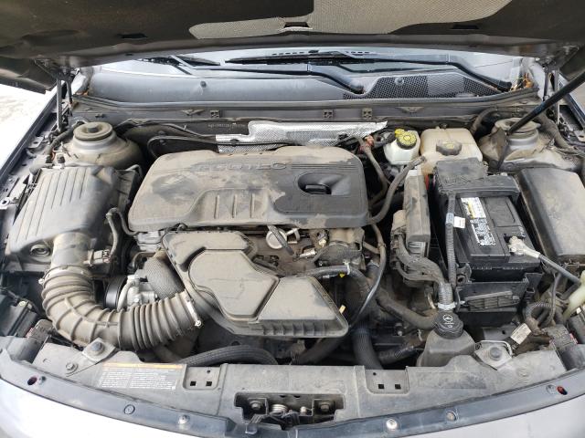 Photo 6 VIN: W04GN5EC0B1105855 - BUICK REGAL CXL 