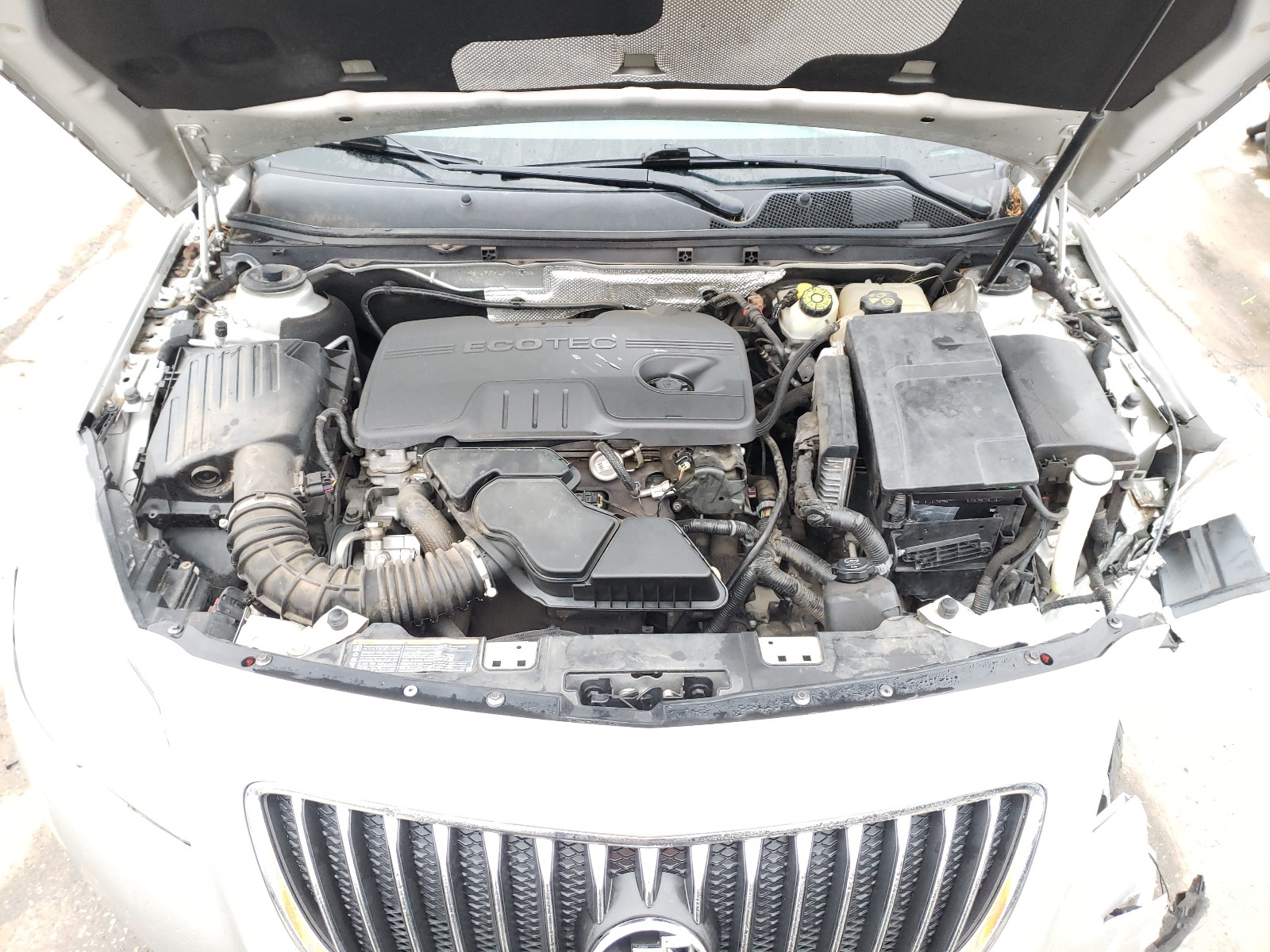 Photo 6 VIN: W04GN5EC4B1000476 - BUICK REGAL CXL 