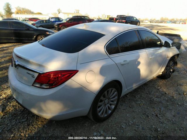 Photo 3 VIN: W04GN5EC5B1119850 - BUICK REGAL 