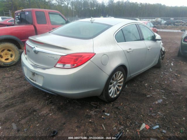 Photo 3 VIN: W04GN5EC8B1068456 - BUICK REGAL 