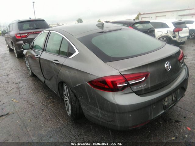 Photo 2 VIN: W04GN6SX0J1058421 - BUICK REGAL 