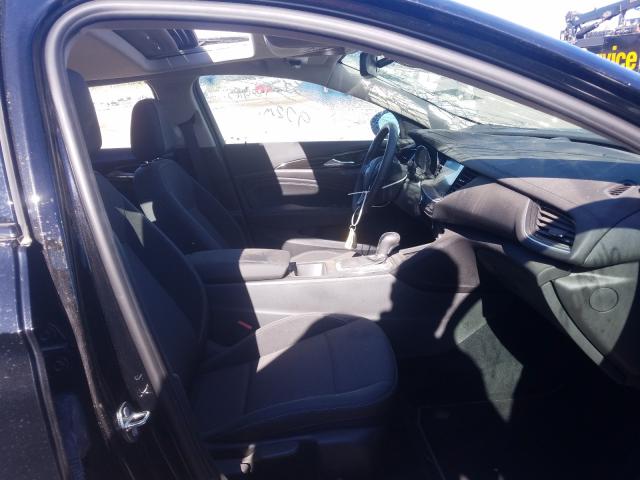 Photo 4 VIN: W04GN6SX4J1142547 - BUICK REGAL PREF 