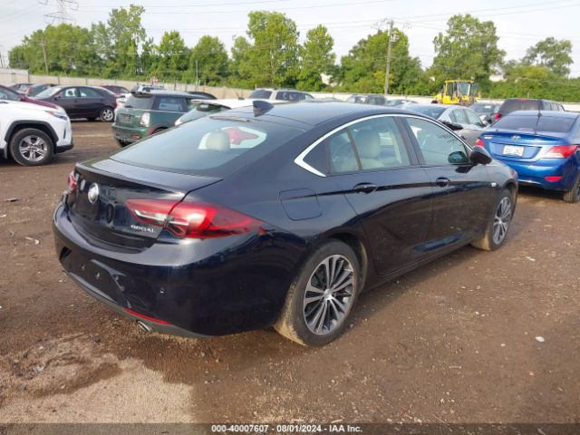 Photo 3 VIN: W04GP6SX1K1007957 - BUICK REGAL 