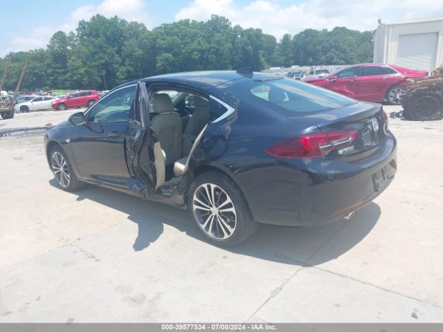 Photo 2 VIN: W04GP6SX1K1062456 - BUICK REGAL 