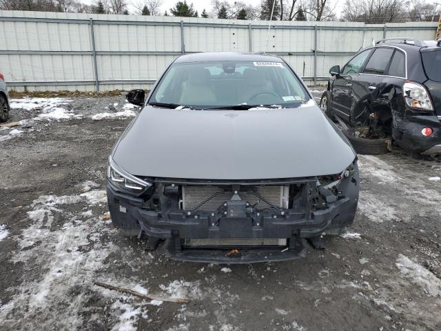 Photo 4 VIN: W04GP6SX2J1077806 - BUICK REGAL ESSE 