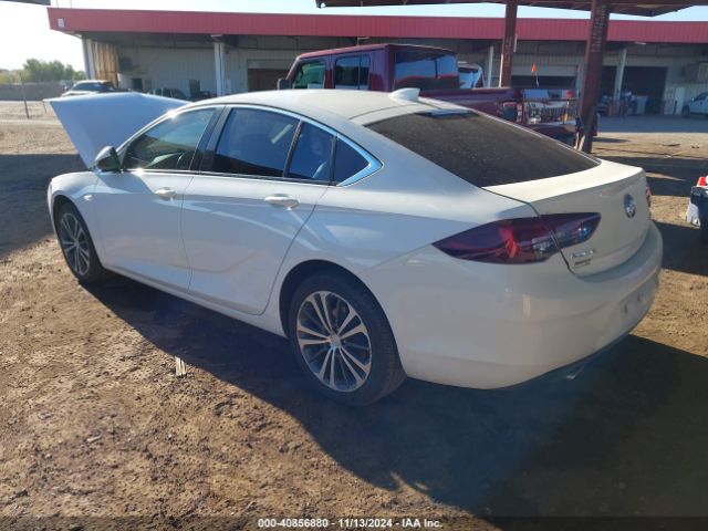 Photo 2 VIN: W04GP6SXXJ1124449 - BUICK REGAL 