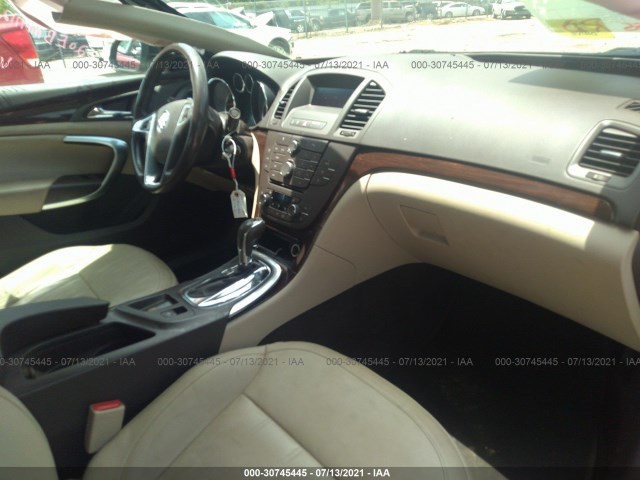 Photo 4 VIN: W04GR5EC9B1125462 - BUICK REGAL 