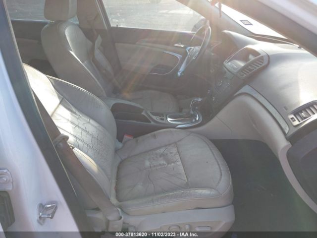 Photo 4 VIN: W04GR5ECXB1001250 - BUICK REGAL 