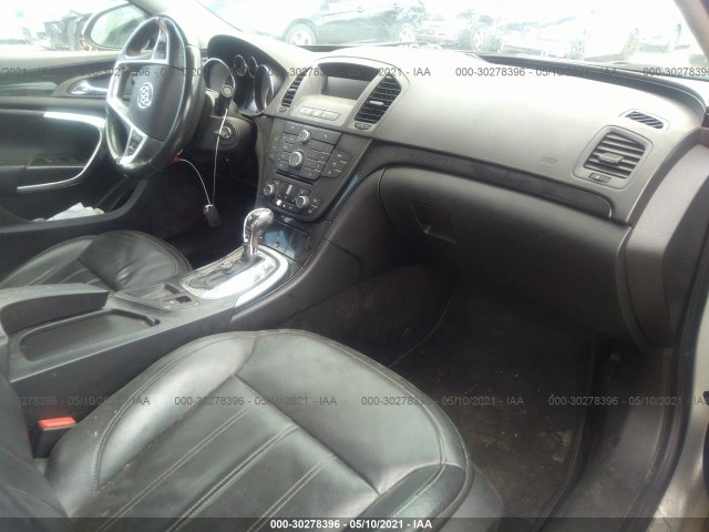 Photo 4 VIN: W04GS5EC0B1117996 - BUICK REGAL 