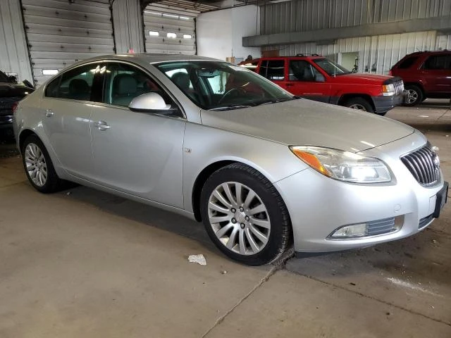 Photo 3 VIN: W04GS5EC4B1008098 - BUICK REGAL CXL 