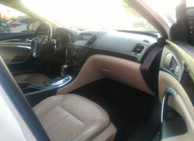 Photo 4 VIN: W04GS5EC6B1022083 - BUICK REGAL 