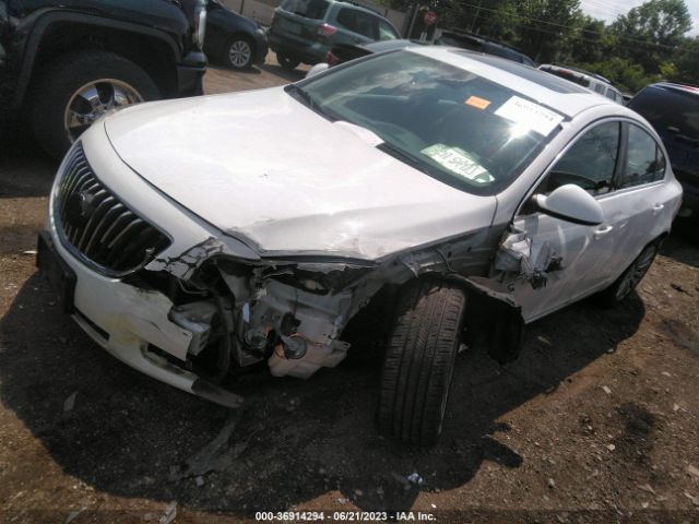 Photo 1 VIN: W04GS5ECXB1038870 - BUICK REGAL 