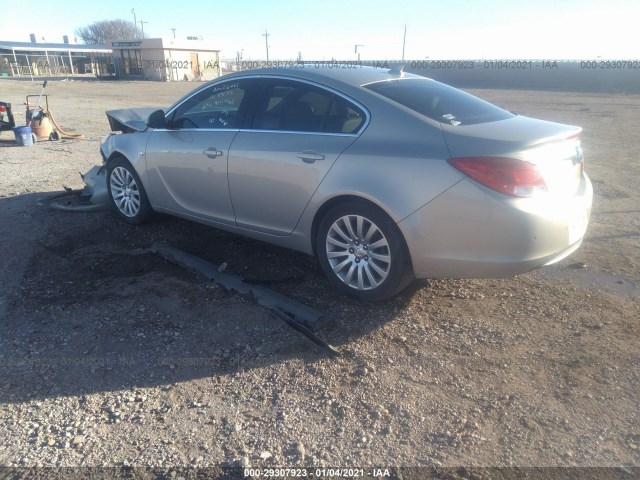 Photo 2 VIN: W04GT5GC4B1047199 - BUICK REGAL 