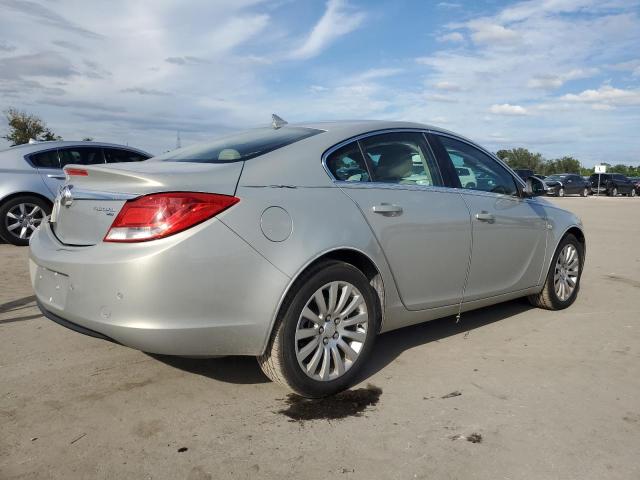 Photo 2 VIN: W04GT5GC9B1000962 - BUICK REGAL CXL 