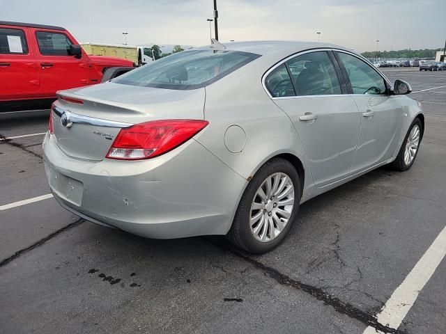 Photo 2 VIN: W04GU5GCXB1098736 - BUICK REGAL 