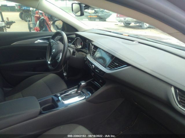 Photo 4 VIN: W04GU8SX0J1083611 - BUICK REGAL TOURX 