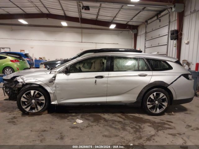 Photo 5 VIN: W04GU8SX0J1128689 - BUICK REGAL TOURX 