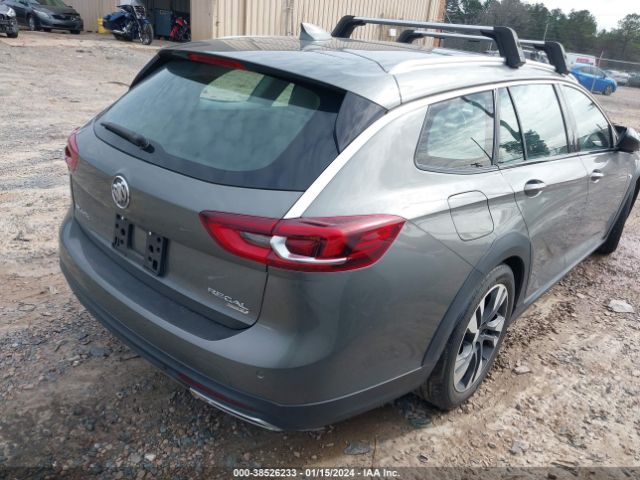 Photo 3 VIN: W04GU8SX1J1140382 - BUICK REGAL TOURX 