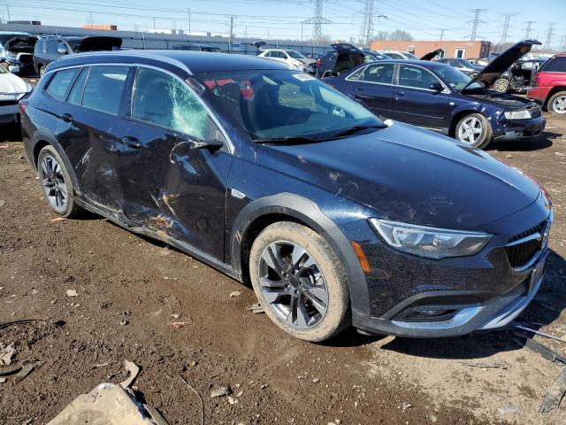 Photo 3 VIN: W04GU8SX2J1088244 - BUICK REGAL TOUR 