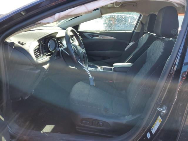 Photo 6 VIN: W04GU8SX2J1088244 - BUICK REGAL TOUR 