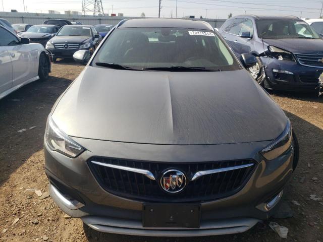 Photo 4 VIN: W04GU8SX2J1133263 - BUICK REGAL TOUR 