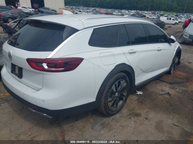 Photo 3 VIN: W04GU8SX3J1174355 - BUICK REGAL TOURX 