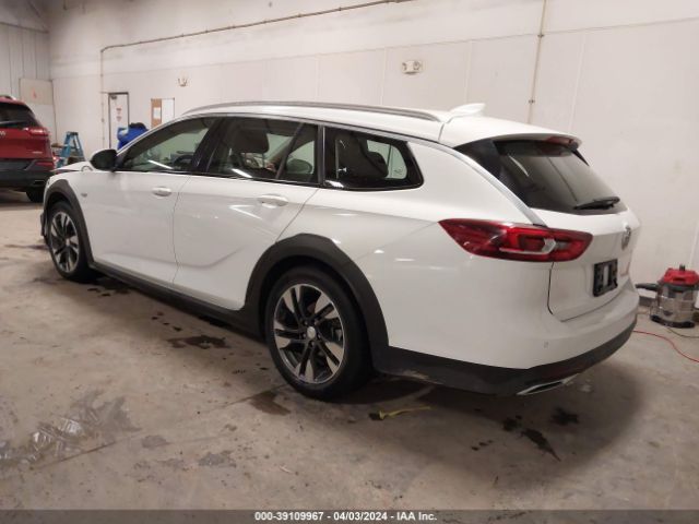 Photo 2 VIN: W04GU8SX3K1020228 - BUICK REGAL TOURX 