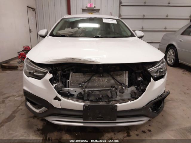 Photo 5 VIN: W04GU8SX3K1020228 - BUICK REGAL TOURX 