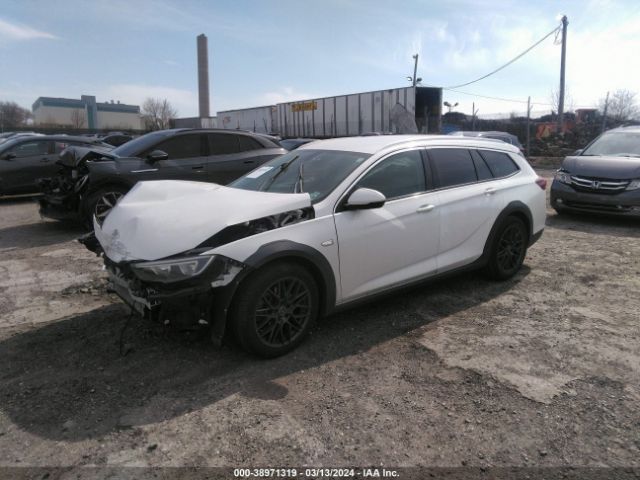 Photo 1 VIN: W04GU8SX9J1125354 - BUICK REGAL TOURX 