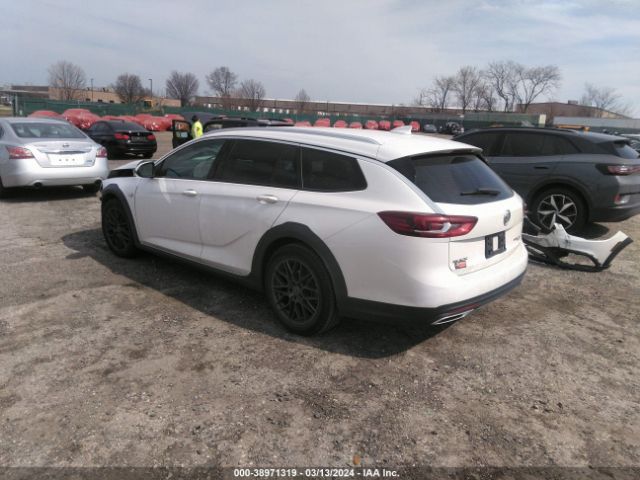 Photo 2 VIN: W04GU8SX9J1125354 - BUICK REGAL TOURX 