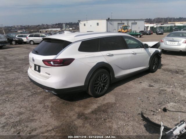 Photo 3 VIN: W04GU8SX9J1125354 - BUICK REGAL TOURX 