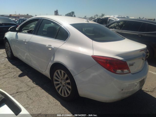 Photo 2 VIN: W04GV5EV7B1053206 - BUICK REGAL 