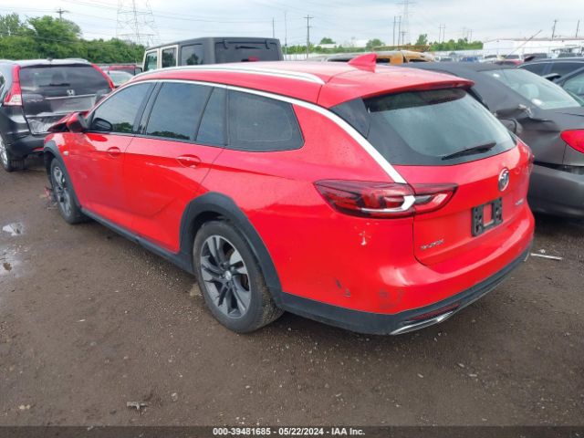 Photo 2 VIN: W04GV8SX2J1104570 - BUICK REGAL TOURX 