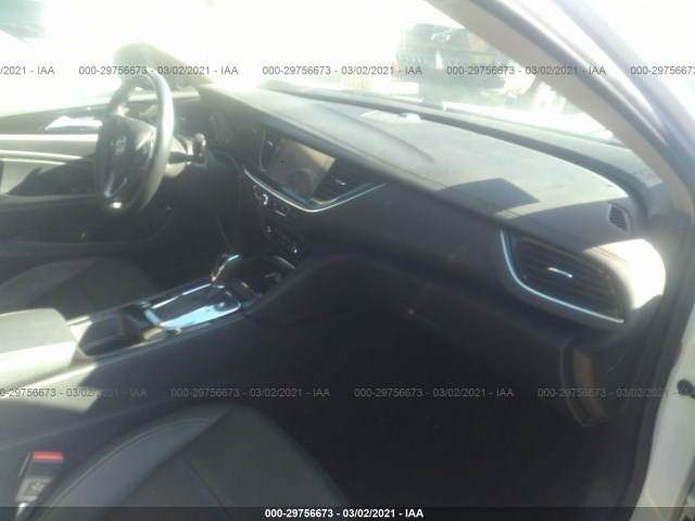 Photo 4 VIN: W04GV8SX2K1024056 - BUICK REGAL TOURX 