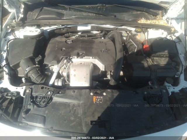 Photo 9 VIN: W04GV8SX2K1024056 - BUICK REGAL TOURX 