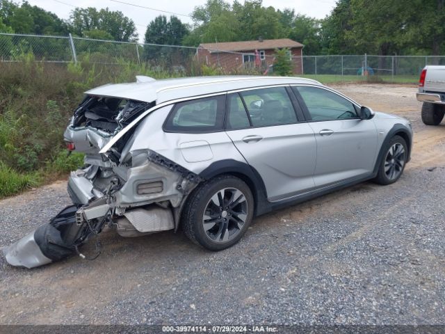 Photo 3 VIN: W04GV8SXXJ1155833 - BUICK REGAL TOURX 