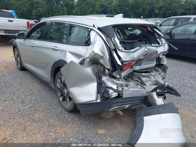 Photo 5 VIN: W04GV8SXXJ1155833 - BUICK REGAL TOURX 